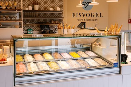 EISVOGEL Café & Eissalon
